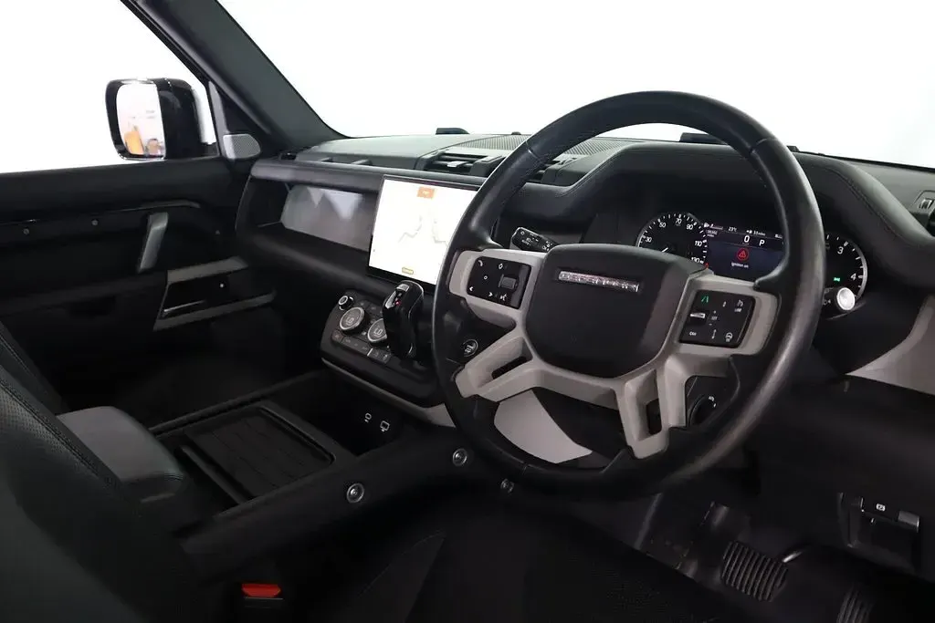 Used Land Rover Defender HSE Dynamic 2023 Black SUV