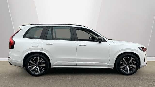 New Volvo XC90 Plus 247 HP (181 kW) 2026 White SUV