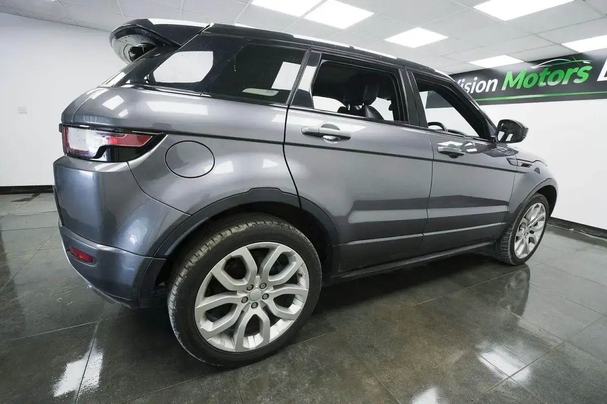 Used Land Rover Range Rover evoque HSE Dynamic 2017 Grey Estate