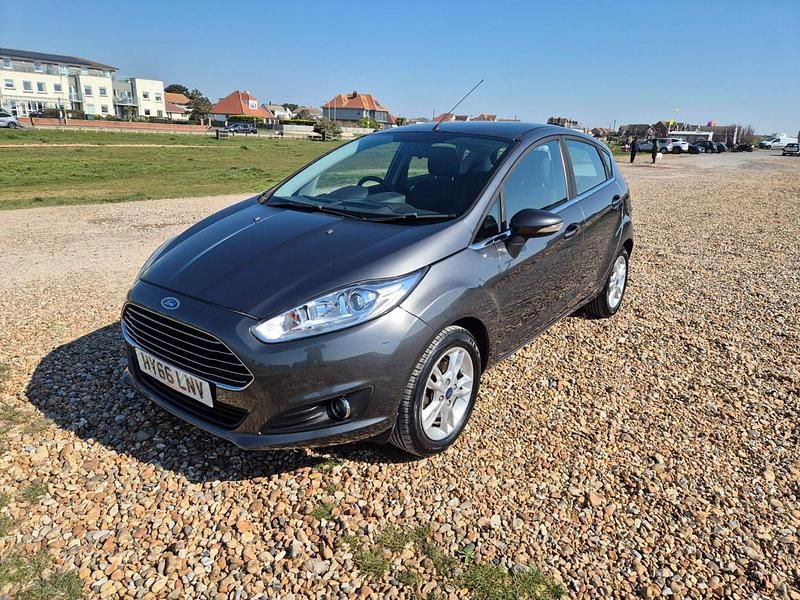 Used Ford Fiesta Zetec 2016 Grey Hatchback