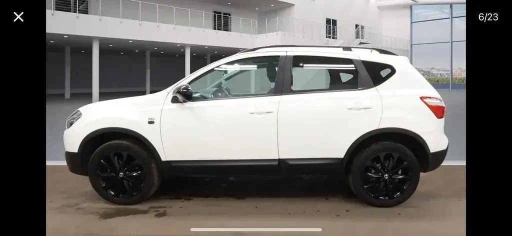 Used Nissan Qashqai 360º 110 HP (80 kW) 2014 White SUV