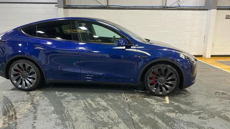 Used Tesla Model Y Performance 313 kW (426 HP) 2023 Blue SUV
