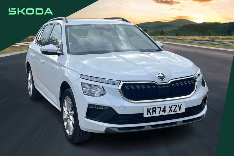 White Used 2024 Skoda Kamiq SE SUV | £19,200 (Fair price) - Image 1/4