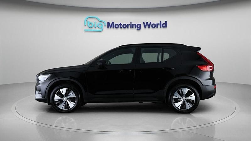 Used Volvo XC40 Plus 211 HP (155 kW) 2022 Black SUV