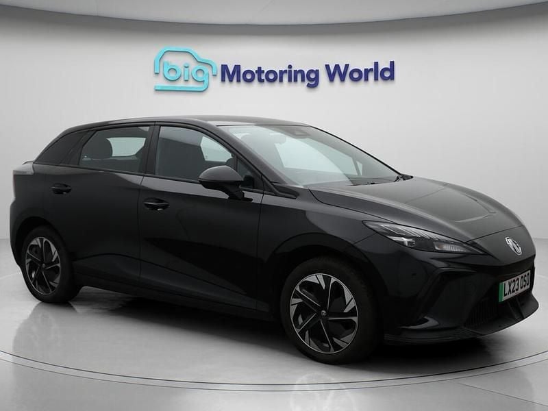 Black Used 2023 MG MG4 EV SE Hatchback | £14,603 (Fair price) - Image 1/4