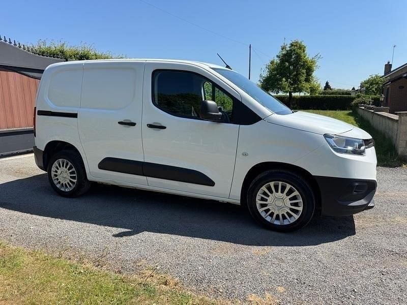 Used Toyota Proace 120 HP (88 kW) 2021 White MPV