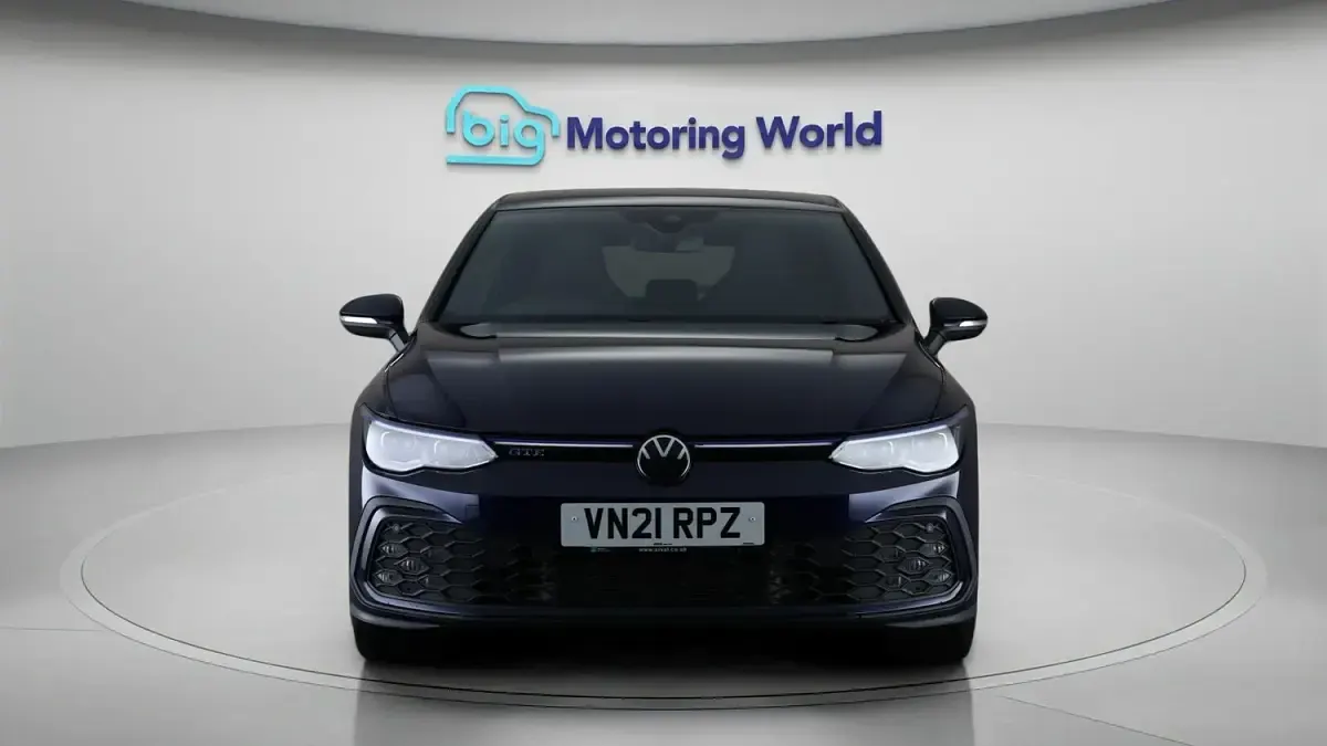 Used VW Golf VII GTE 245 HP (180 kW) 2021 Blue Hatchback