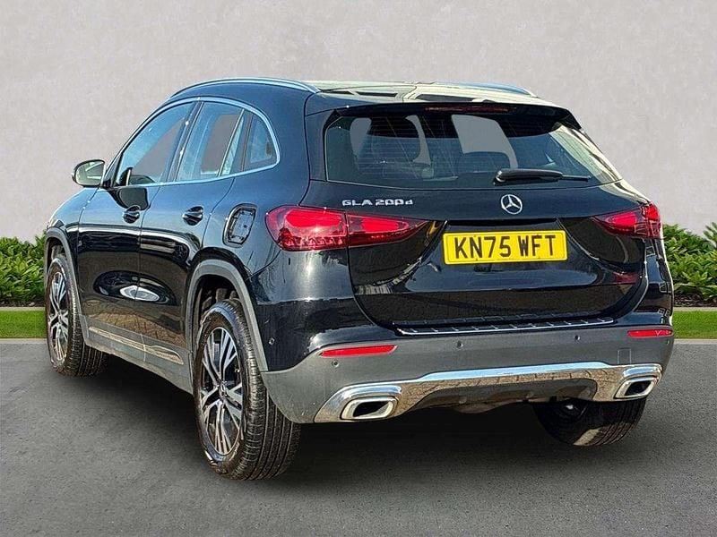Used Mercedes GLA200 Executive 150 HP (110 kW) 2025 Black SUV