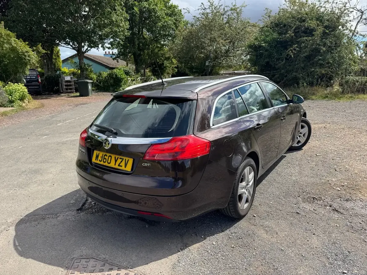 Used Vauxhall Insignia 2010 Brown Estate