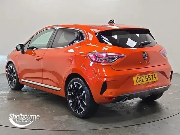 Begagnad Renault Clio V Techno 90 HK (66 kW) 2025 Orange Halvkombi