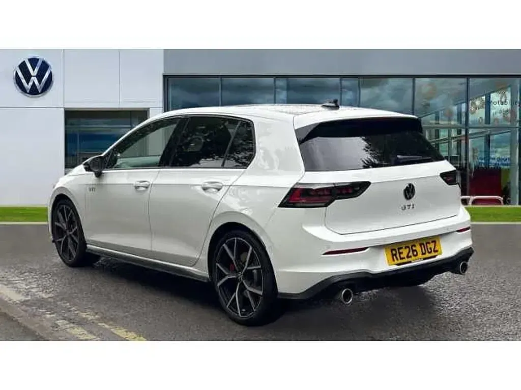 Used VW Golf VIII GTI 265 HP (194 kW) 2026