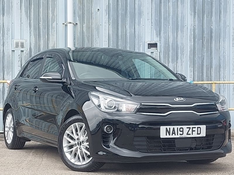 Black Used 2019 Kia Rio 3 Hatchback | £8,998 (Fair price) - Image 1/4
