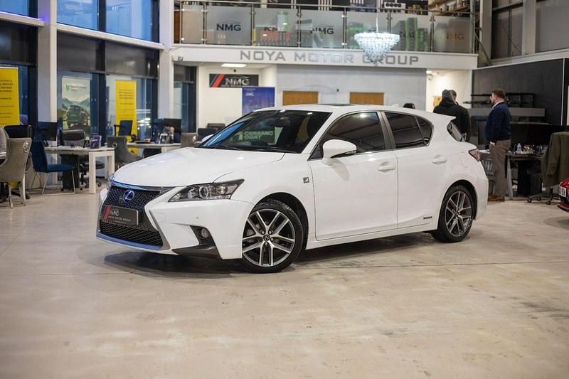 Used Lexus CT200h Sport Line 2015 White Hatchback
