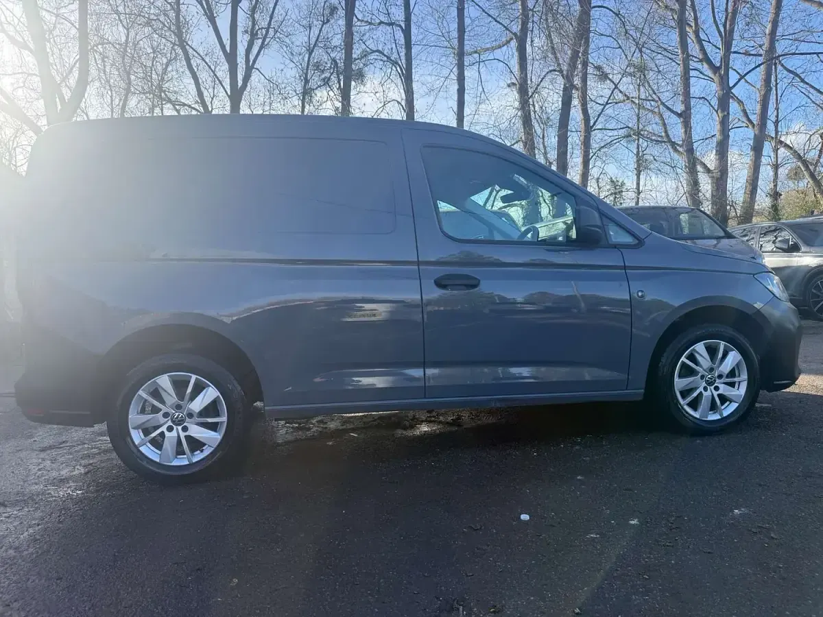 Used VW Caddy 102 HP (75 kW) 2021 Grey MPV