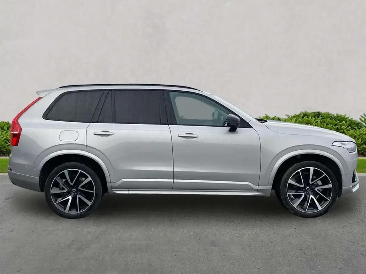 Usado Volvo XC90 Plus 2022 Prateado SUV