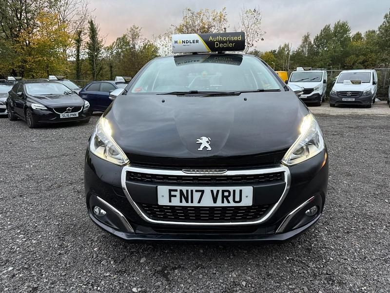 Used Peugeot 208 Active 82 HP (60 kW) 2017 Black Hatchback