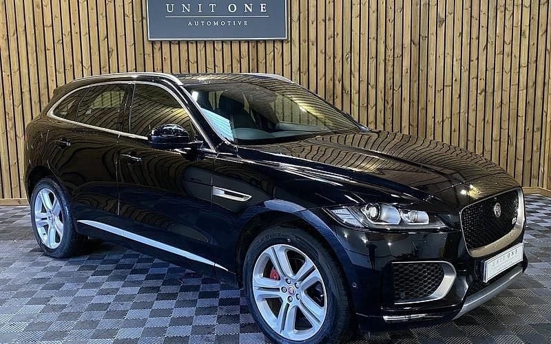 Used 2020 Jaguar F-Pace S SUV | £17,750 (Super price) - Image 1/3