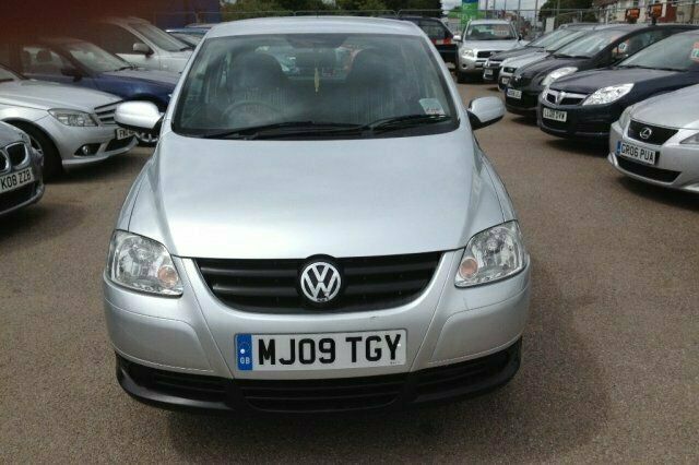 Begagnad VW Fox 2009 Halvkombi