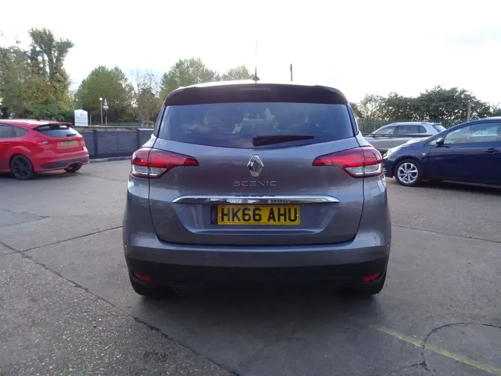 Used Renault Scénic III Dynamique 2016 Grey/black MPV