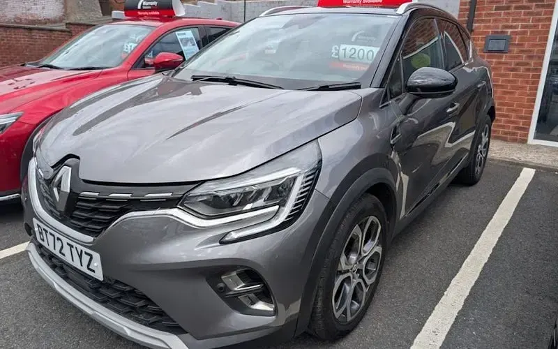 Used Renault Captur Techno 91 HP (66 kW) 2022 Grey SUV