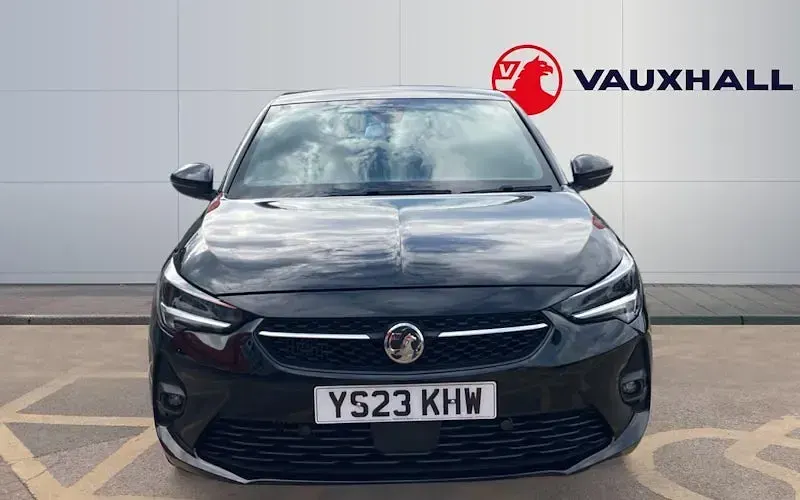 Begagnad Vauxhall Corsa 101 HK (74 kW) 2023 Svart Halvkombi