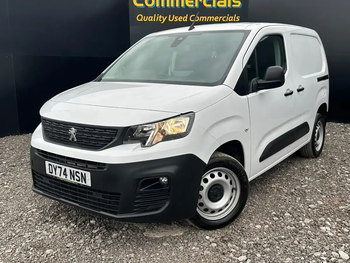 Second-hand Peugeot Partner Premium 2024 Alb Monovolum
