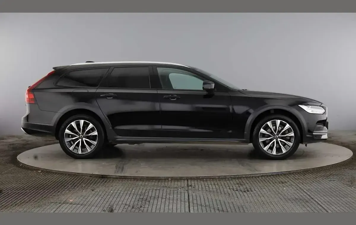 Usado Volvo V90 CC 232 CV (170 kW) 2022 Negro Familiar