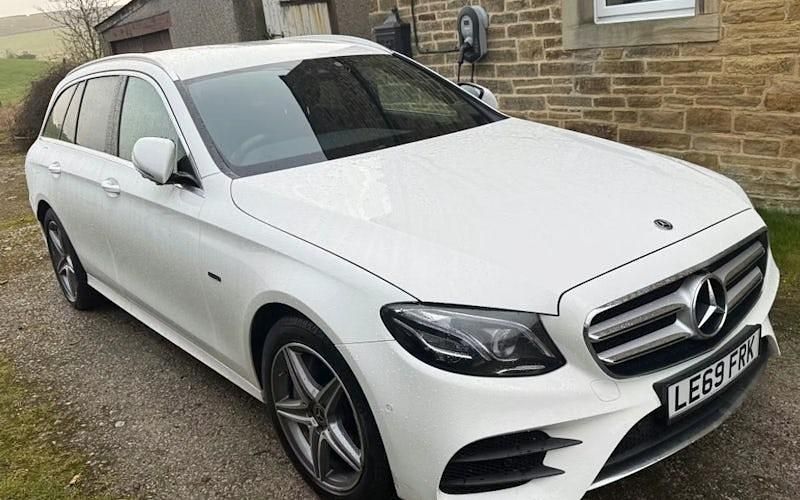 Used 2020 Mercedes E300 AMG Line Premium Estate | £20,499 (Fair price) - Image 1/4