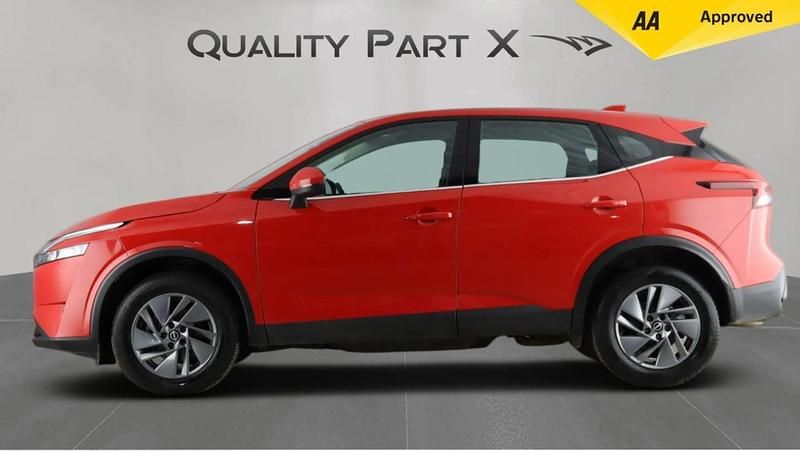 Used Nissan Qashqai Acenta Premium 2022 Red SUV