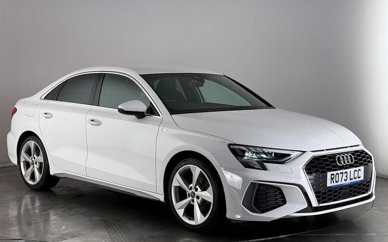 Usado Audi A3 S-Line 150 HP (110 kW) 2024 Sedan