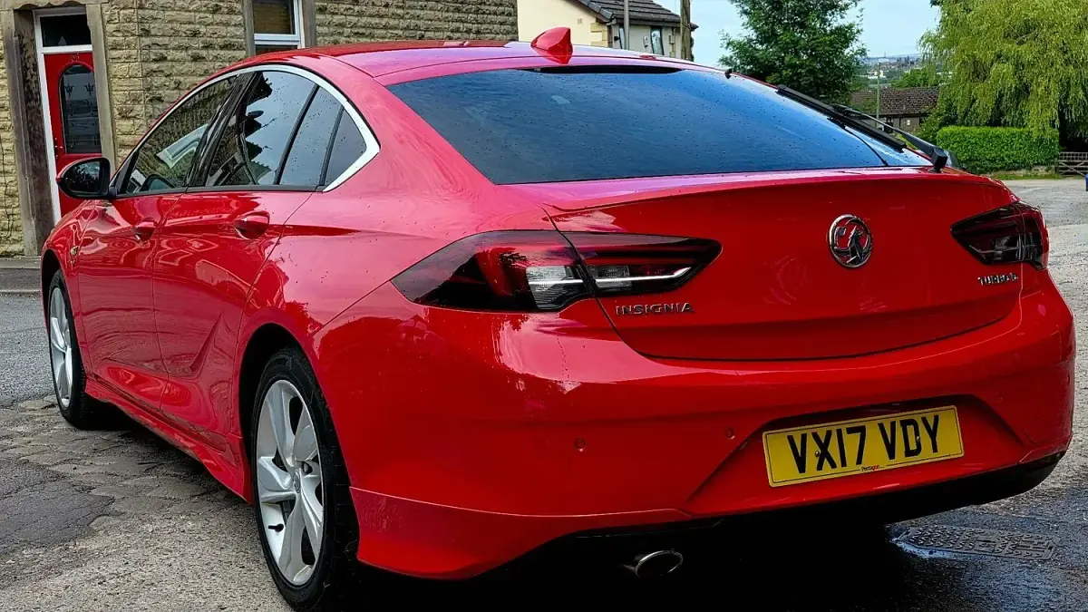 Used Vauxhall Insignia SRi 2017 Red Hatchback