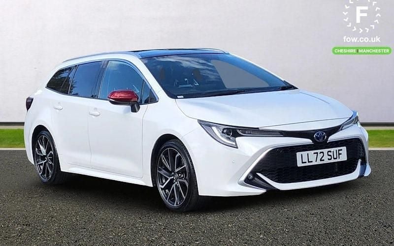 White Used 2022 Toyota Corolla Skyview Edition Estate | £23,099 (Fair price) - Image 1/4