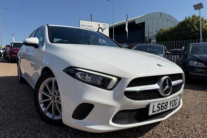 Used Mercedes A180 116 HP (85 kW) 2018 White Hatchback