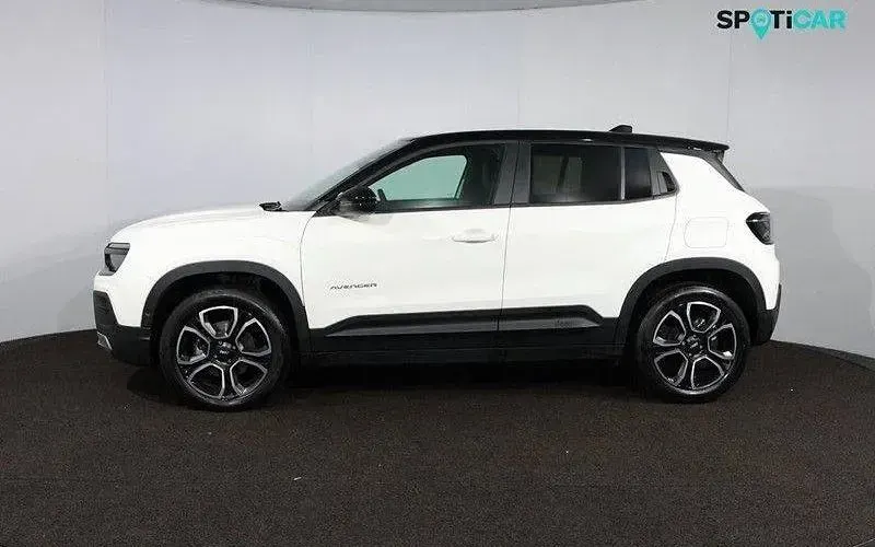 Used Jeep Avenger Summit 101 HP (74 kW) 2025 White/black SUV