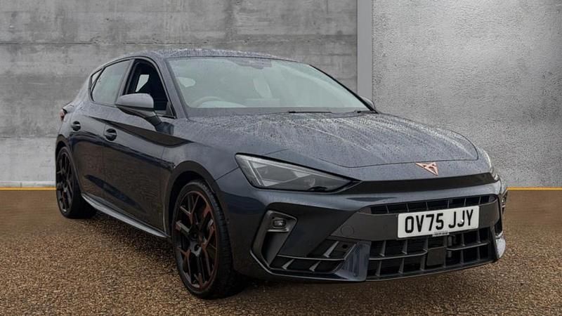 Used Cupra Leon VZ3 272 HP (200 kW) 2025 Metallic  magnetic tech grey