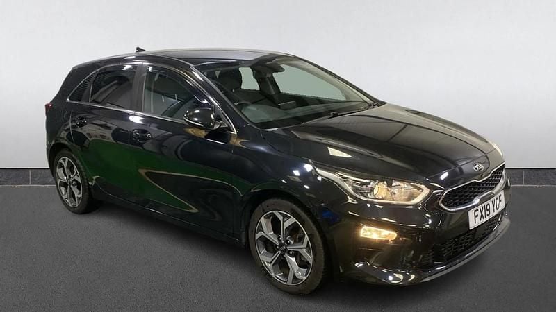 Used Kia Ceed 118 HP (86 kW) 2019 Black Hatchback