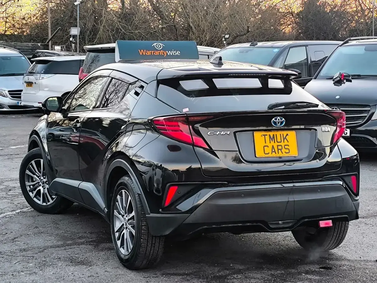 Used Toyota C-HR 122 HP (89 kW) 2019 Black SUV