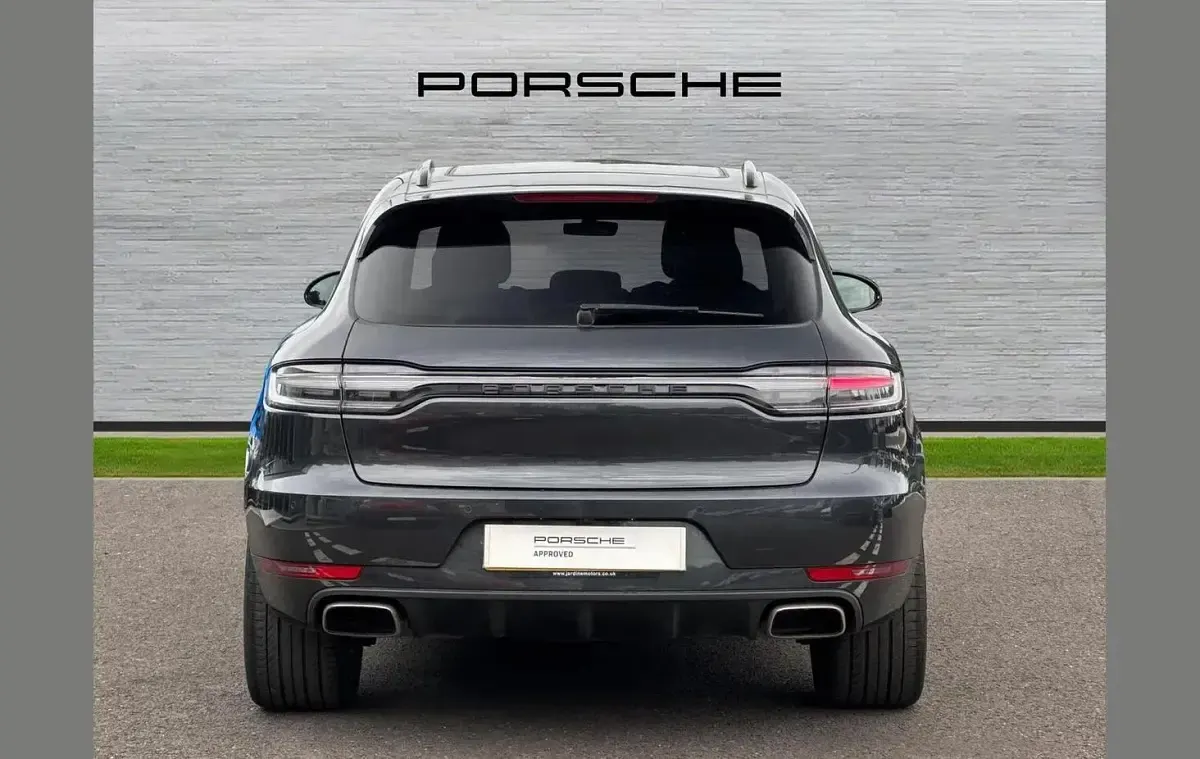 Used Porsche Macan 245 HP (180 kW) 2021 Grey SUV