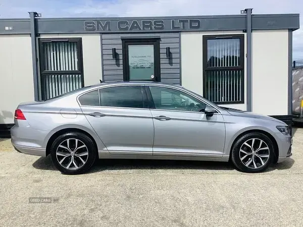 Used VW Passat SEL 150 HP (110 kW) 2020 Silver Sedan