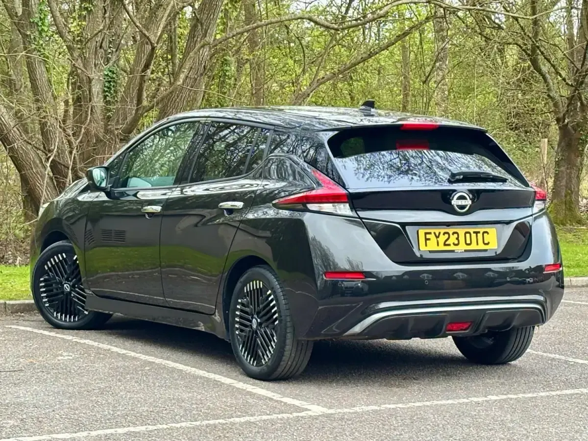 Occasion Nissan Leaf N-Connecta 110 kW (150 ch) 2023 Noir Citadine