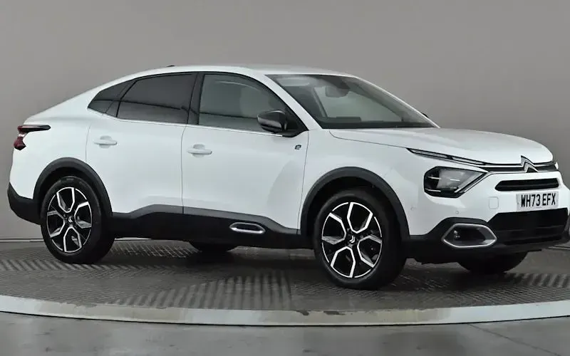 Used Citroën e-C4 100 kW (136 HP) 2024 Sedan
