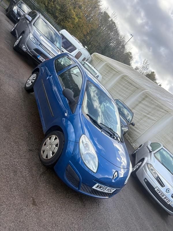 Blue Used 2010 Renault Twingo Hatchback | £450 (Super price) - Image 1/4