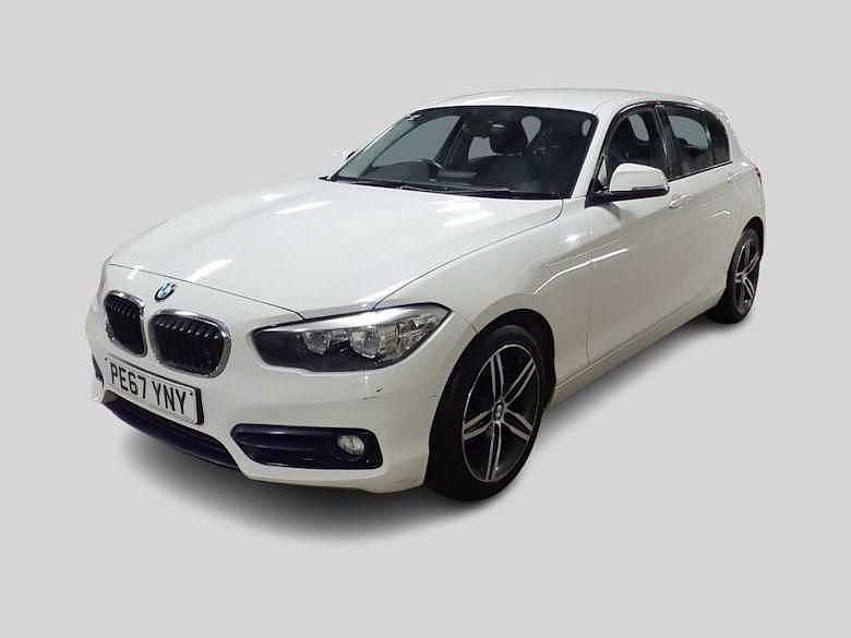 Used BMW 118 Sport Line 136 HP (100 kW) 2017 White Hatchback