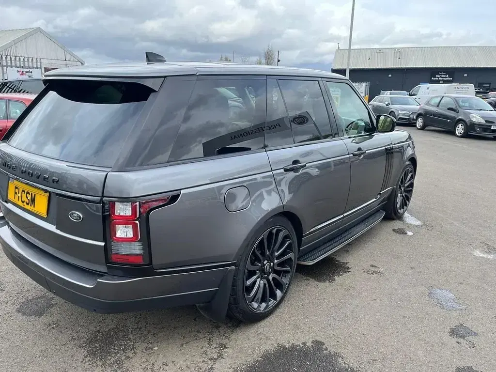 Used Land Rover Range Rover S 258 HP (189 kW) 2017 Grey SUV