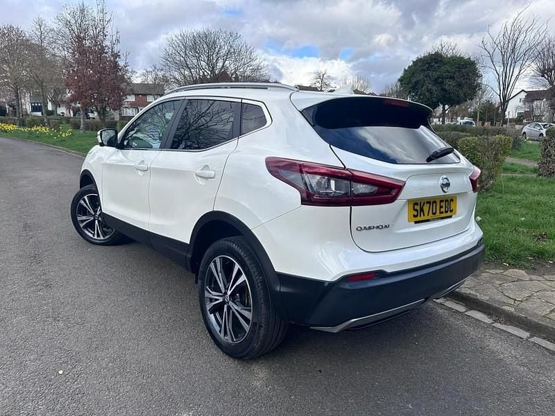 Used Nissan Qashqai N-Connecta 2020 White SUV