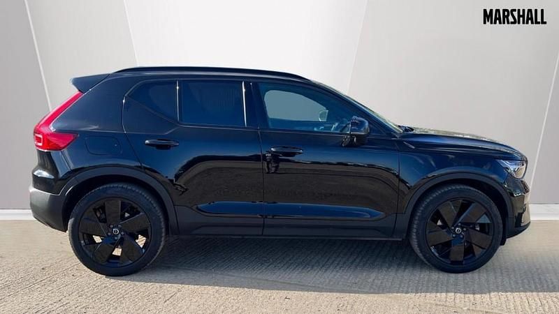 Used Volvo XC40 Plus 197 HP (144 kW) 2025 Black SUV