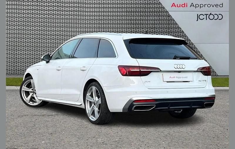 Used Audi A4 S-Line 200 HP (147 kW) 2023 White Estate