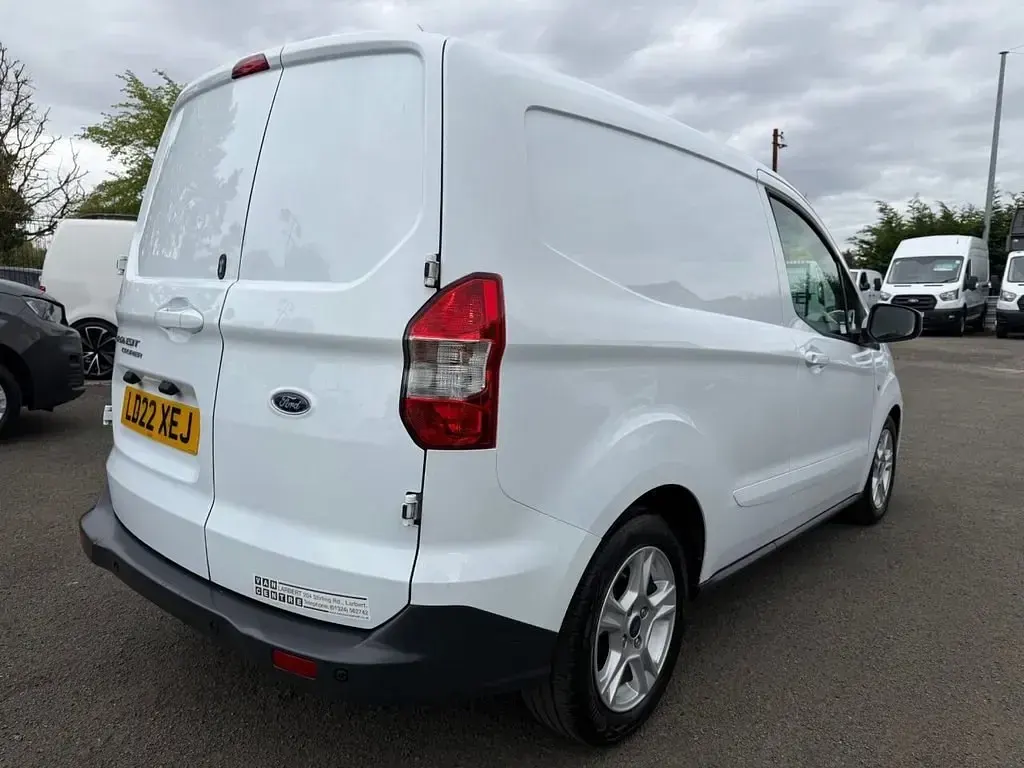 Second-hand Ford Transit Limited 100 CP (73 kW) 2022 Alb Van