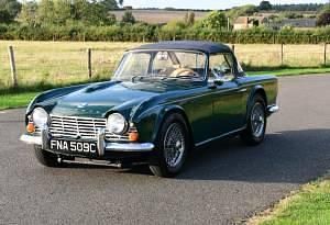 Used Triumph TR4 100 HP (73 kW) 1965 Green Cabriolet