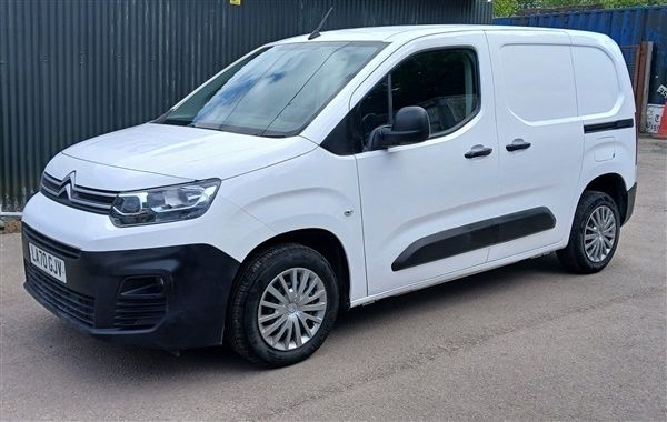 White Used 2021 Citroën Berlingo MPV | £4,995 (A bit pricey) - Image 1/1